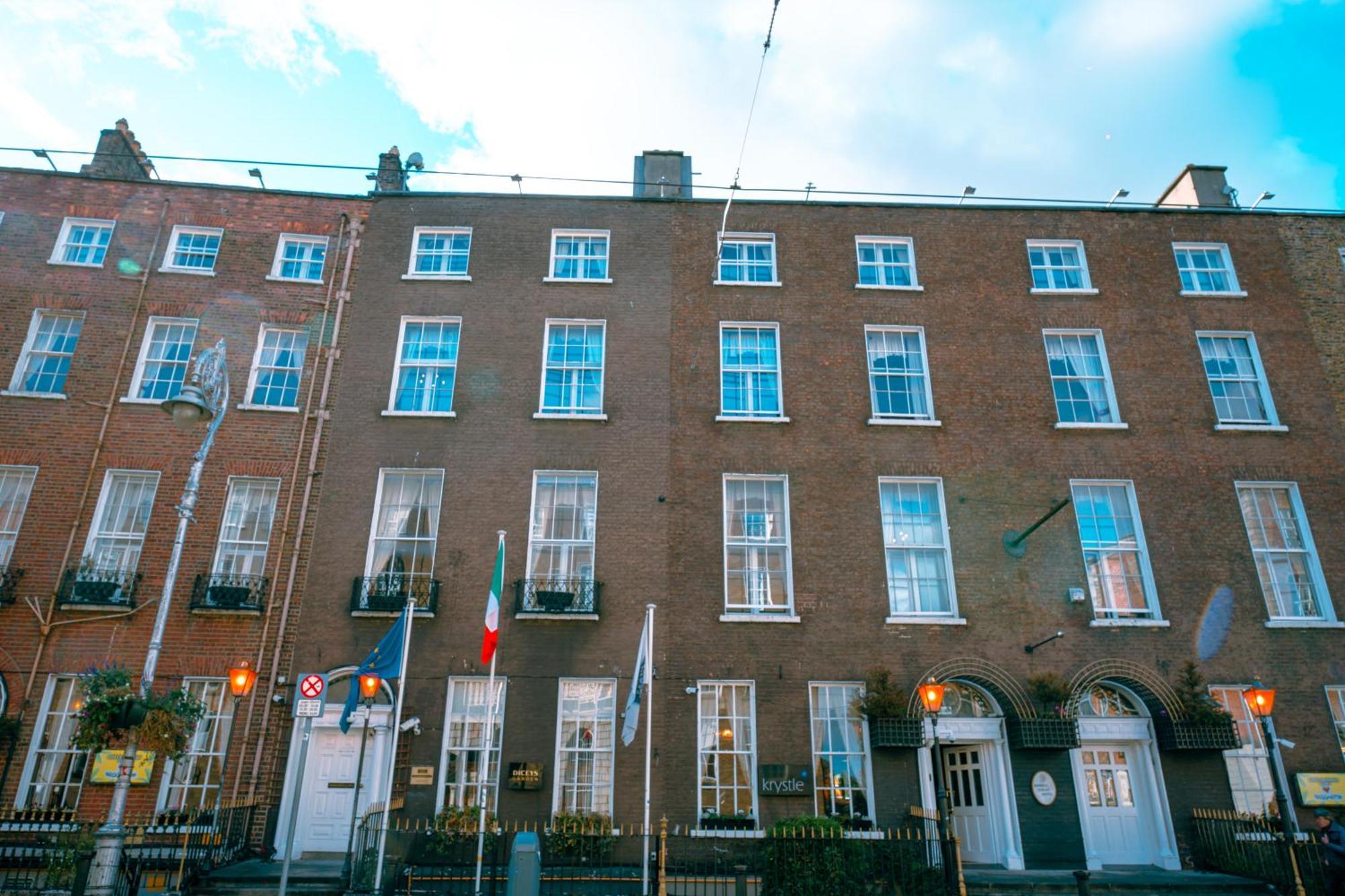 Russell Court Hotel — Photos 1